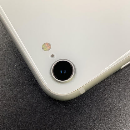 【全額返金保証】【最速発送】Apple iPhone iPhone SE（第2世代） 64GB ホワイト au 白ロム 動作確認済 75%