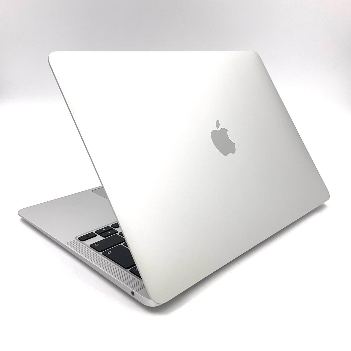 【全額返金保証】【最速発送】Apple MacBook Air 13.3インチ 2020 Apple M1 8GB SSD 256GB シルバー 89% 動作確認済