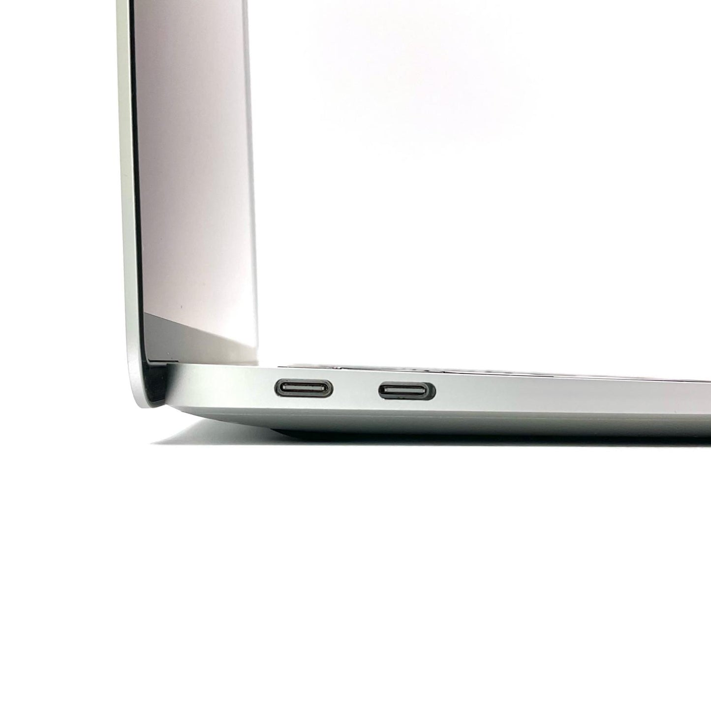 【全額返金保証】【最速発送】Apple MacBook Air 13.3インチ 2020 Apple M1 8GB SSD 256GB シルバー 89% 動作確認済