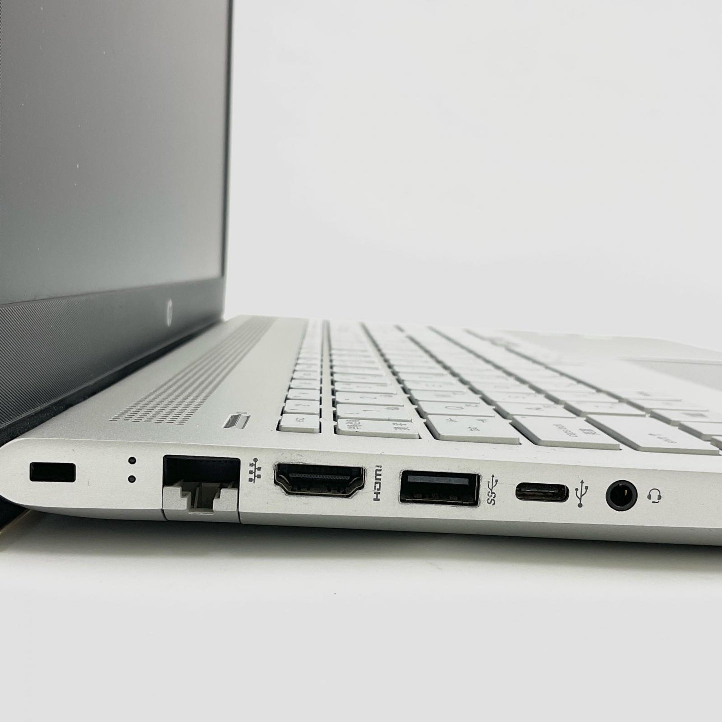 【最速発送】HP Pavilion 15-cc144TX 3EJ36PA#ABJ Intel Core i7-8550U 1.8GHz 16GB HDD 1TB M.2 SSD 128GB NVIDIA GeForce MX130 100%【難有】