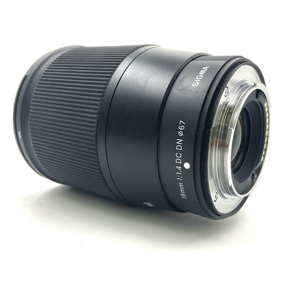 【全額返金保証】【最速発送】SIGMA 16mm F1.4 DC DN Contemporary [フジフイルム用] 美品 動作確認済