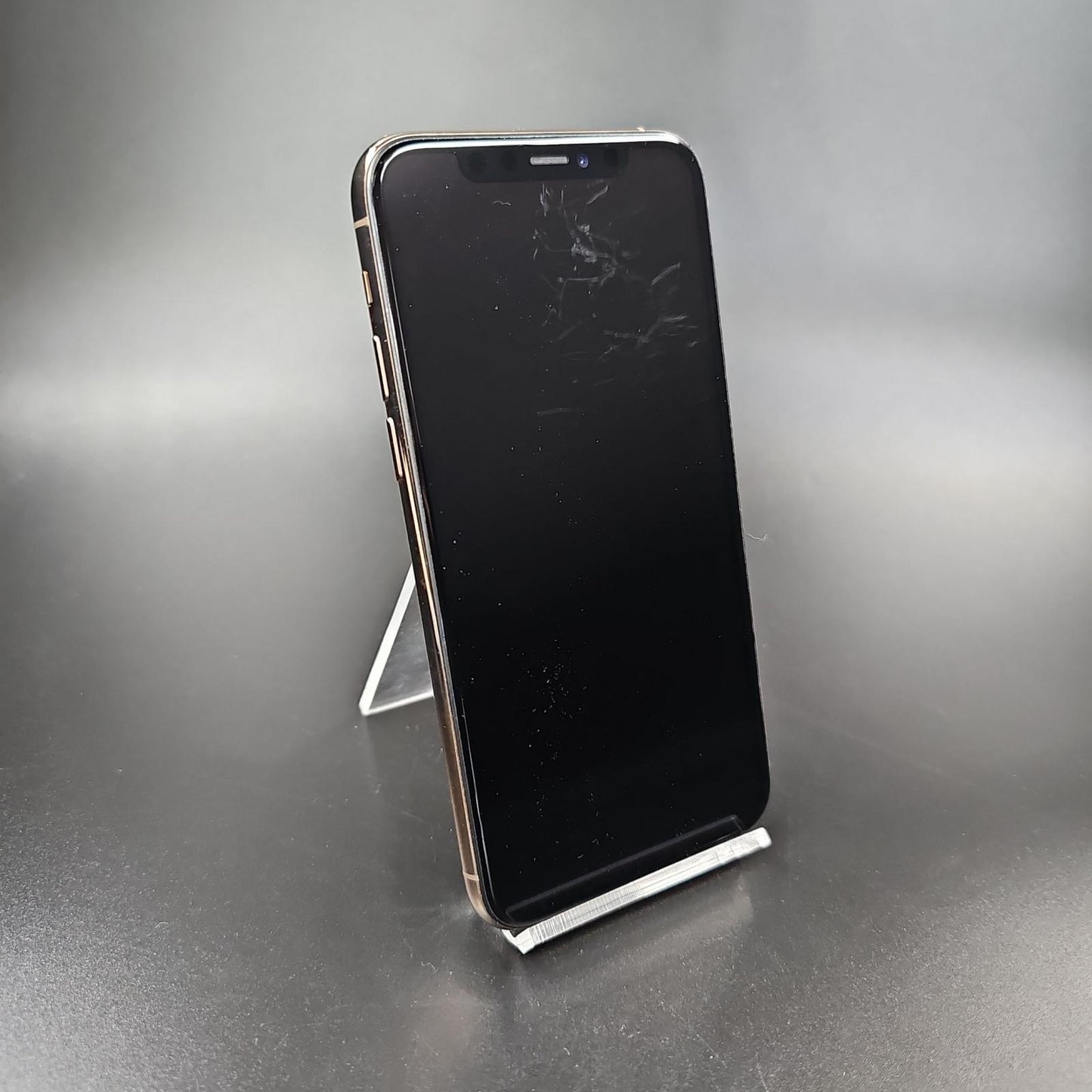 【全額返金保証】【最速発送】Apple iPhone iPhone 11 Pro 256GB ゴールド Softbank 白ロム 動作確認済 75%