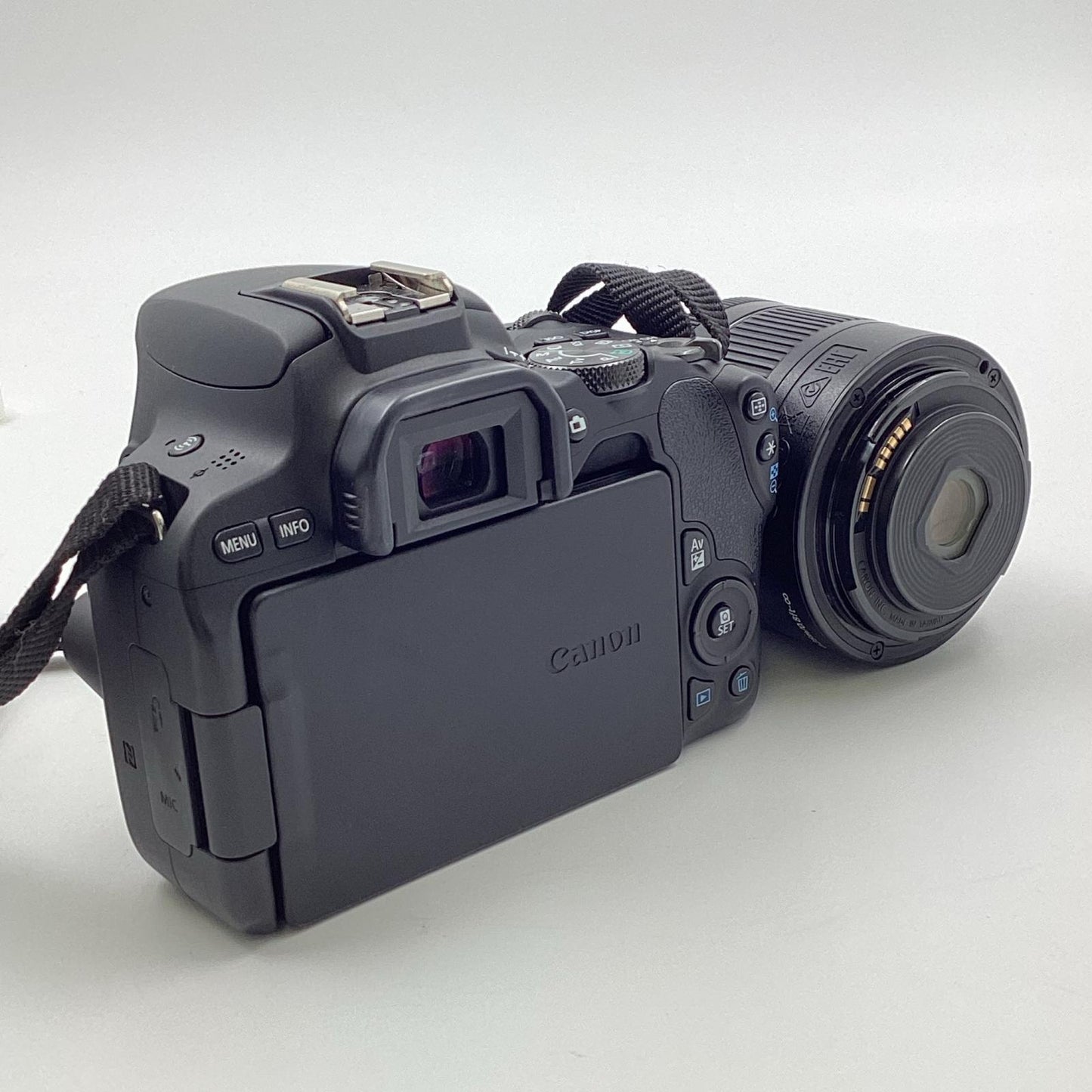 【全額返金保証】【最速発送】Canon デジタル一眼 EOS Kiss X9 18-55 レンズキット ブラック 美品 動作確認済