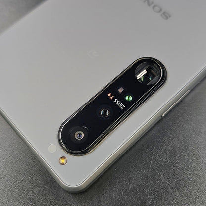 【全額返金保証】【最速発送】Sony Xperia 1 III 256GB Frosted Gray docomo SO-51B 白ロム 美品 動作確認済