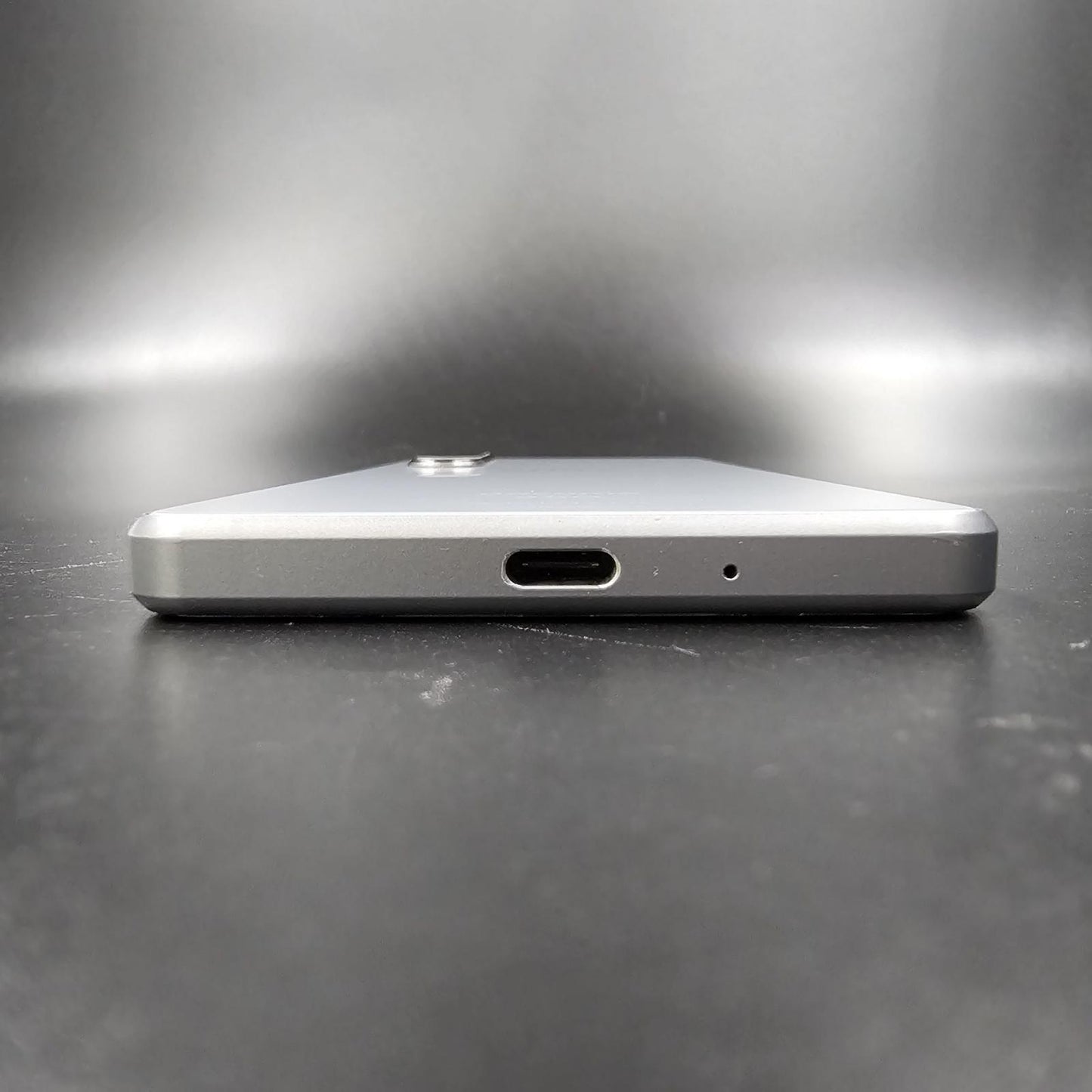 【全額返金保証】【最速発送】Sony Xperia 1 III 256GB Frosted Gray docomo SO-51B 白ロム 美品 動作確認済