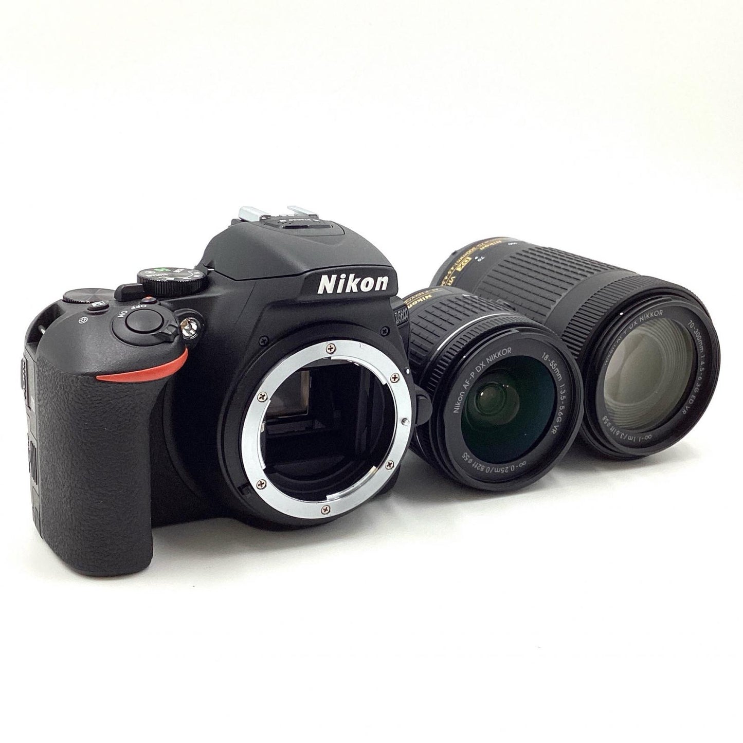 【全額返金保証】【最速発送】Nikon デジタル一眼 D5600 ダブルズームキット ブラック 美品 動作確認済