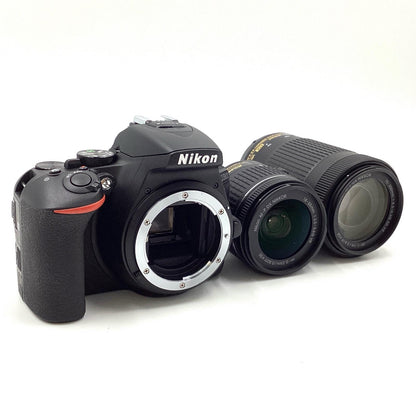 【全額返金保証】【最速発送】Nikon デジタル一眼 D5600 ダブルズームキット ブラック 美品 動作確認済