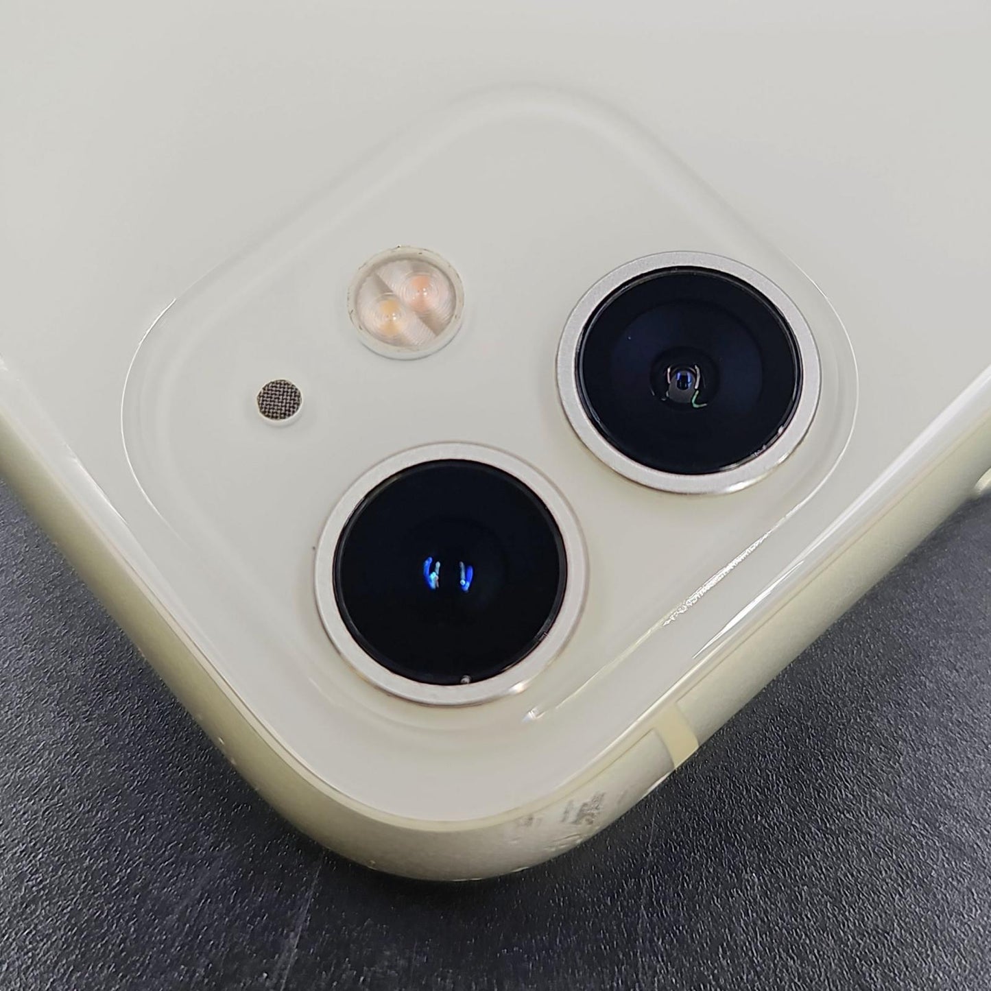 【全額返金保証】【最速発送】Apple iPhone iPhone 11 256GB ホワイト SIMフリー 動作確認済 73%