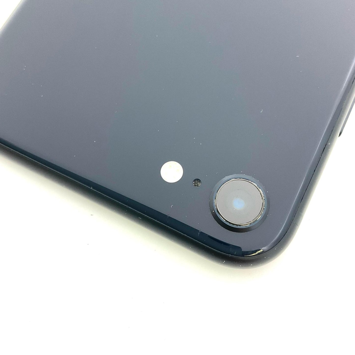【全額返金保証】【最速発送】Apple iPhone iPhone SE（第3世代） 64GB ミッドナイト au 白ロム 動作確認済 84%