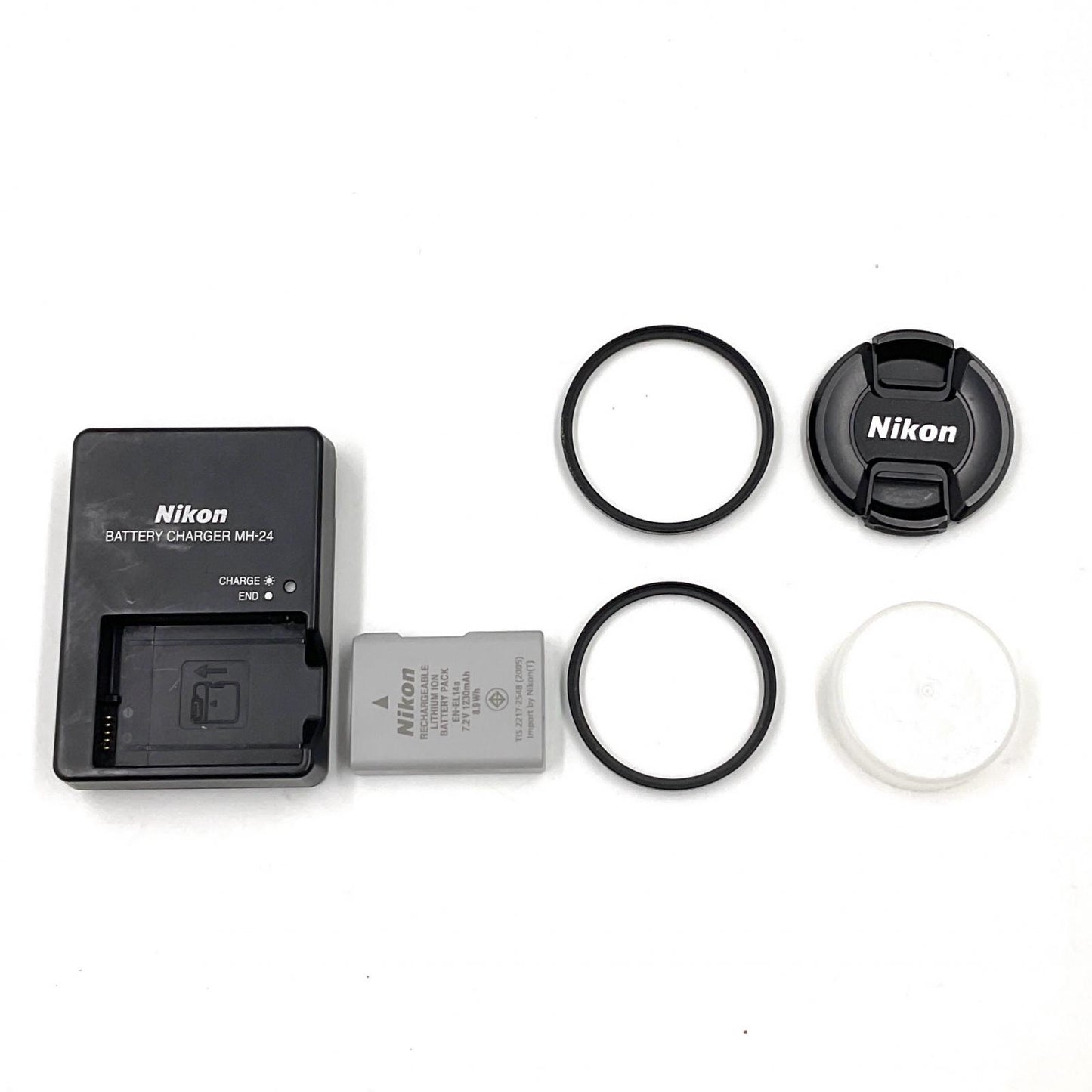【全額返金保証】【最速発送】Nikon デジタル一眼 D5600 ダブルズームキット ブラック 美品 動作確認済