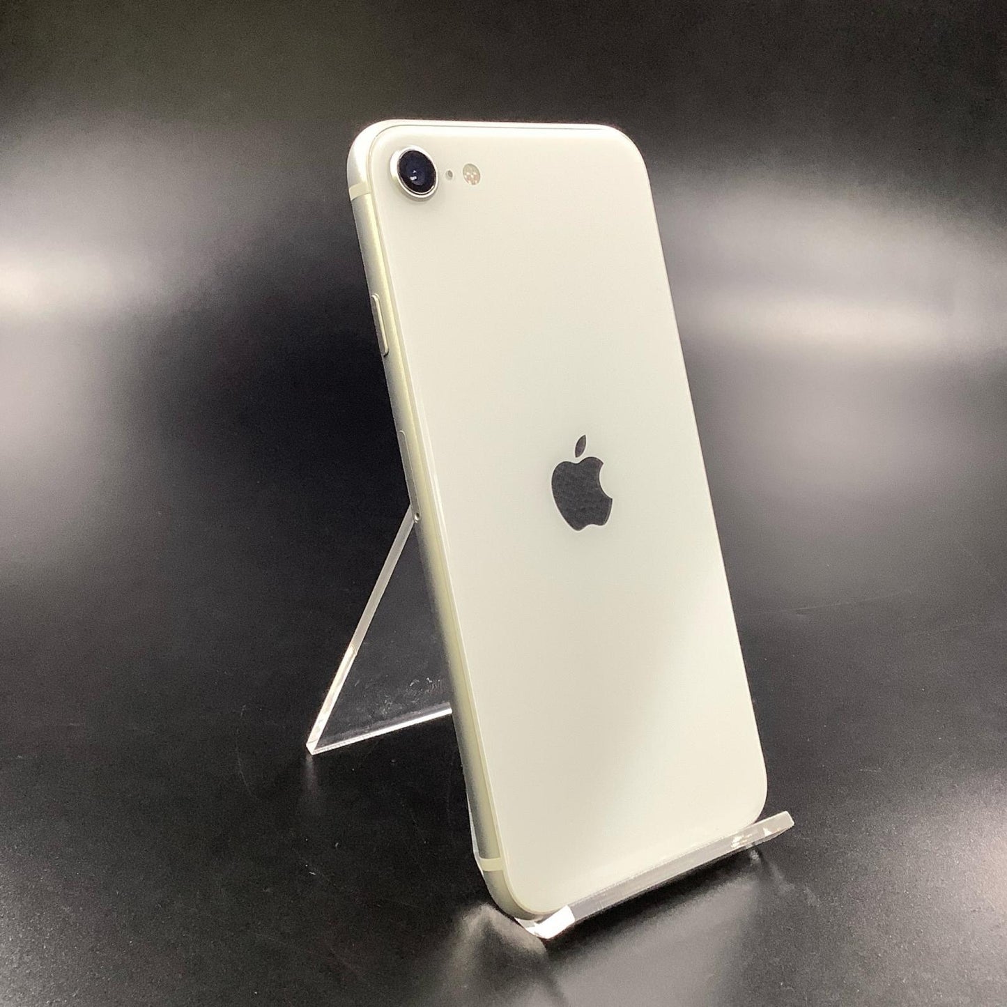 【全額返金保証】【最速発送】Apple iPhone iPhone SE（第2世代） 64GB ホワイト Softbank 白ロム 動作確認済 76%