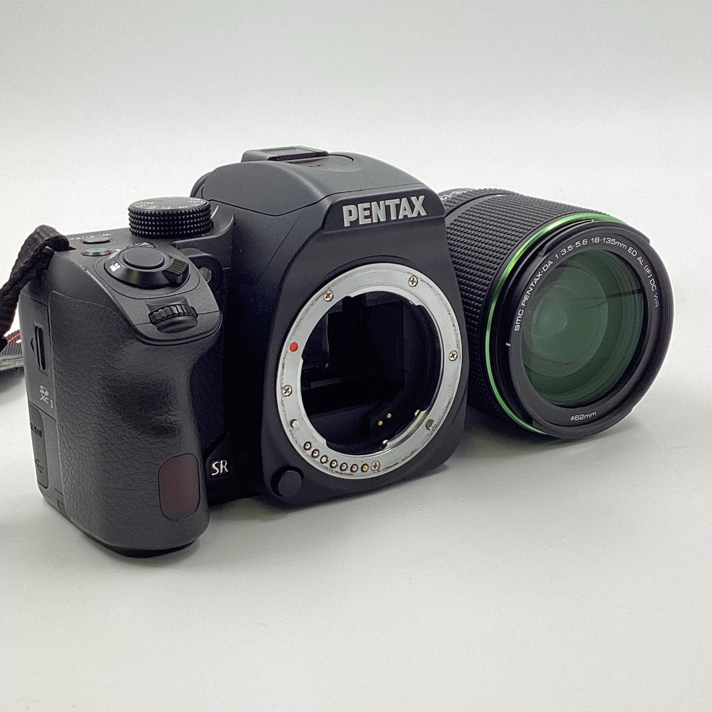 【全額返金保証】【最速発送】PENTAX デジタル一眼 K-70 18-135WRキット ブラック 動作確認済