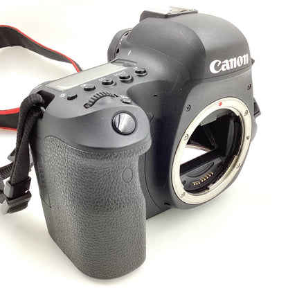 【全額返金保証】【最速発送】Canon デジタル一眼 EOS 6D Mark II ボディ ブラック 美品 動作確認済