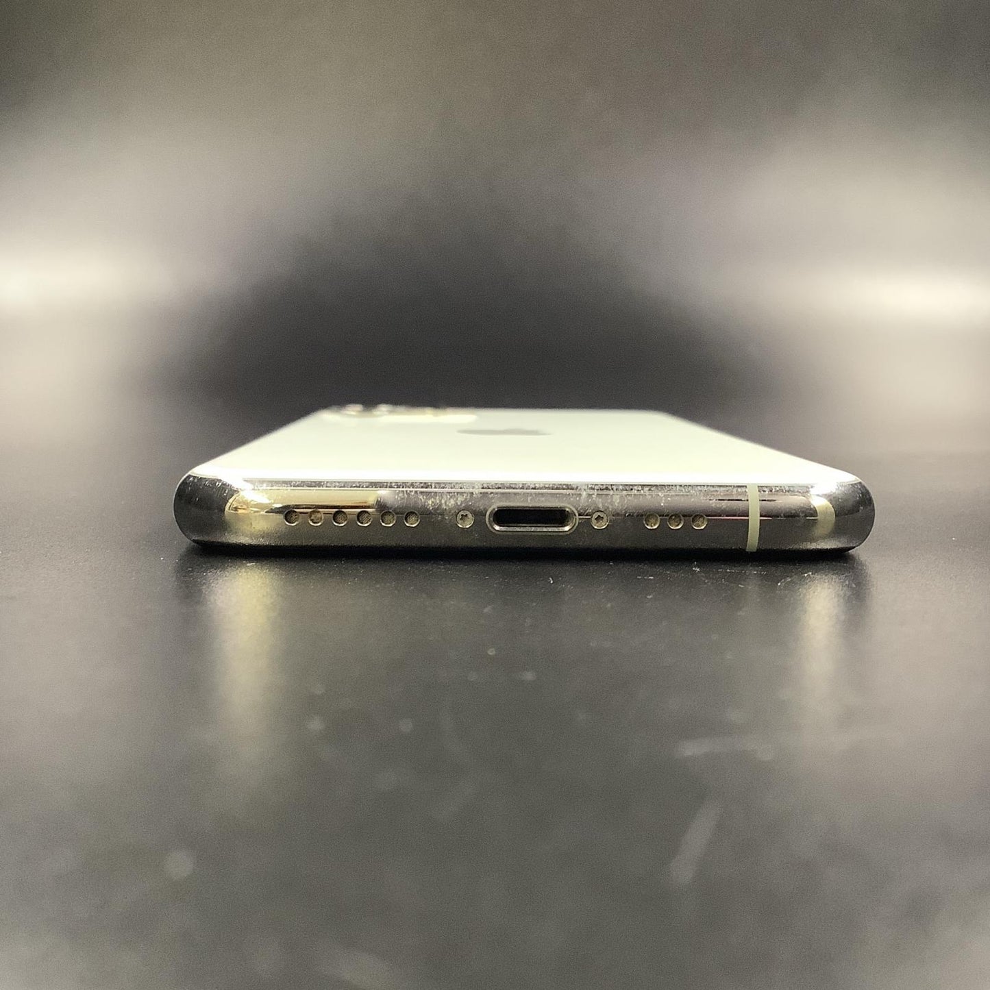 【全額返金保証】【最速発送】Apple iPhone iPhone 11 Pro 256GB シルバー SIMフリー 動作確認済 100%