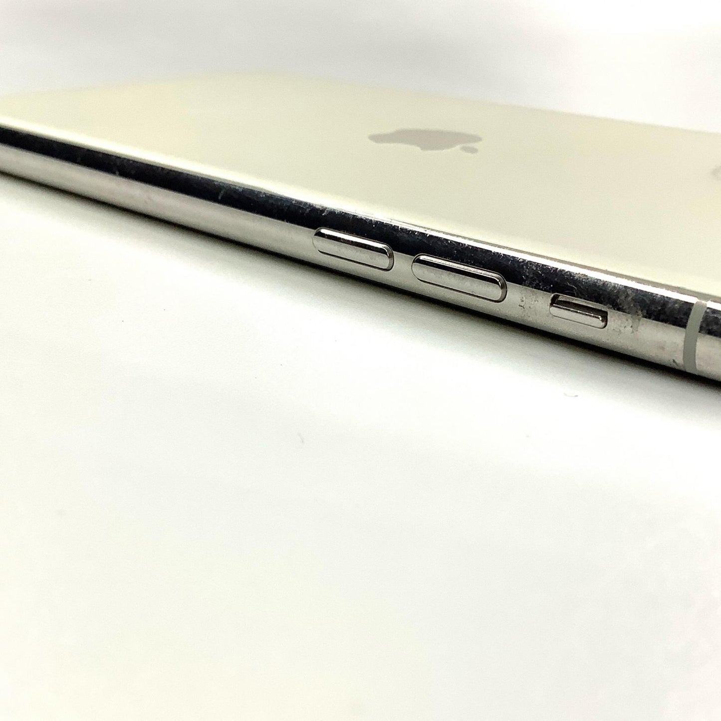 【全額返金保証】【最速発送】Apple iPhone iPhone 11 Pro 256GB シルバー SIMフリー 動作確認済 100%