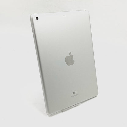 【全額返金保証】【最速発送】Apple iPad iPad 10.2インチ 第9世代 64GB シルバー Wi-Fi 動作確認済