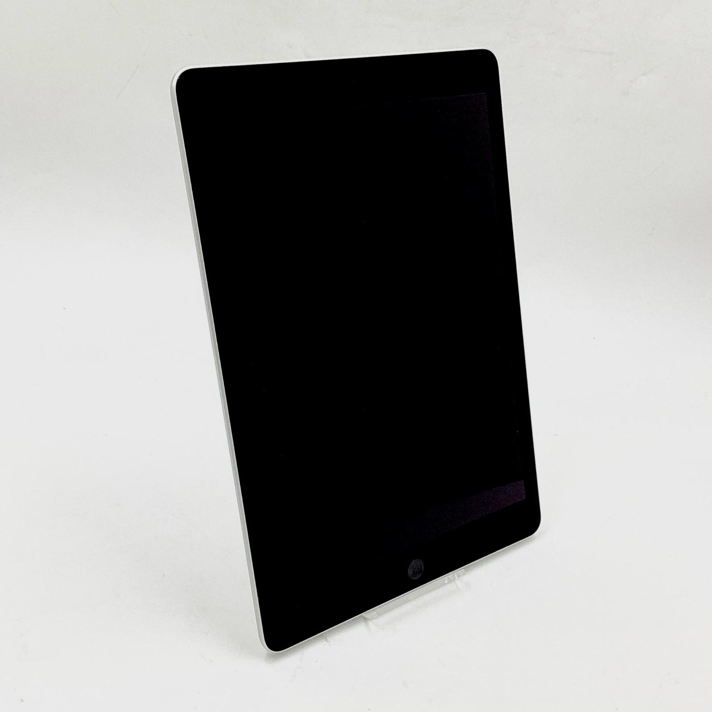 【全額返金保証】【最速発送】Apple iPad iPad 10.2インチ 第9世代 64GB シルバー Wi-Fi 動作確認済
