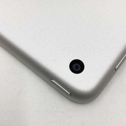 【全額返金保証】【最速発送】Apple iPad iPad 10.2インチ 第9世代 64GB シルバー Wi-Fi 動作確認済