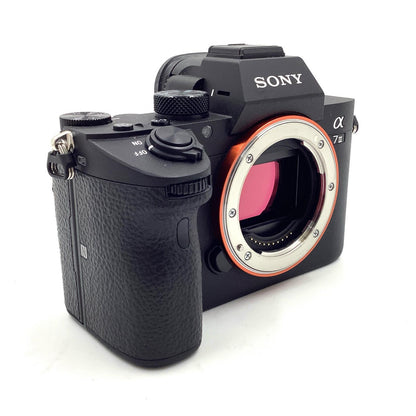 【全額返金保証】【最速発送】Sony デジタル一眼 α7 III ILCE-7M3 ボディ ブラック 美品 動作確認済