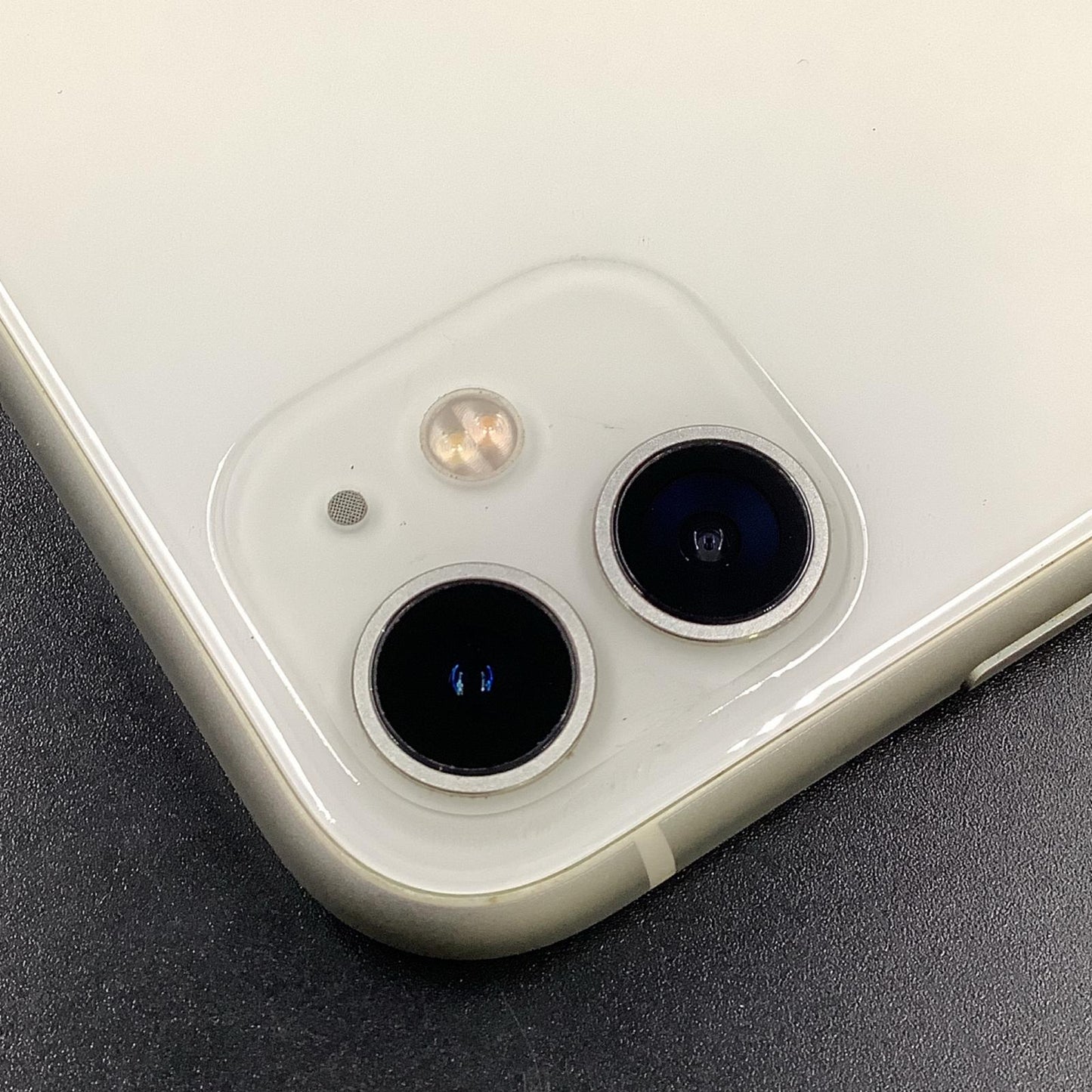 【全額返金保証】【最速発送】Apple iPhone iPhone 11 128GB ホワイト Softbank 白ロム 動作確認済 68%