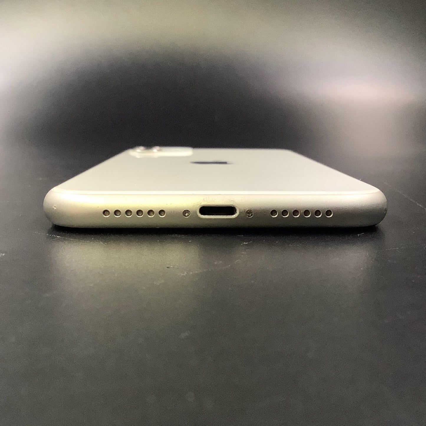 【全額返金保証】【最速発送】Apple iPhone iPhone 11 128GB ホワイト Softbank 白ロム 動作確認済 68%