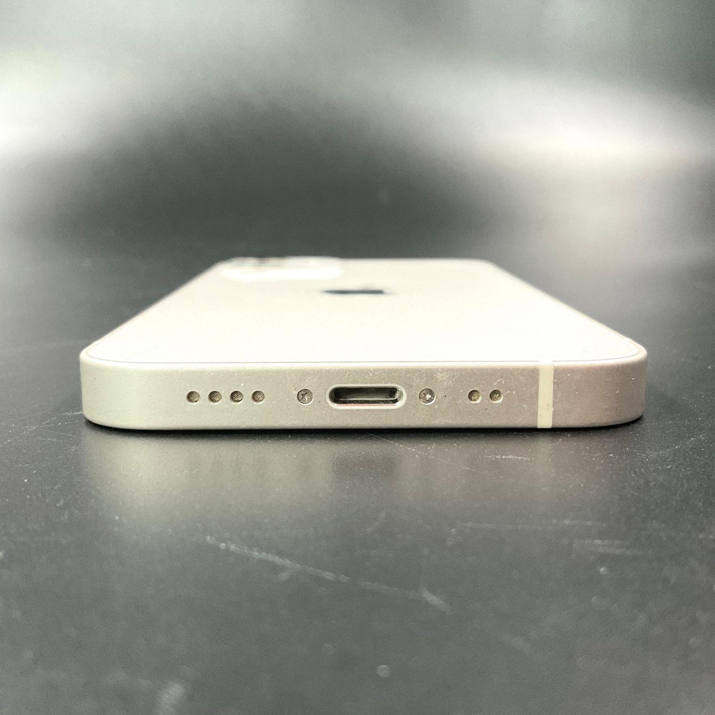 【全額返金保証】【最速発送】Apple iPhone iPhone 12 mini 64GB ホワイト au 白ロム 美品 動作確認済 76%