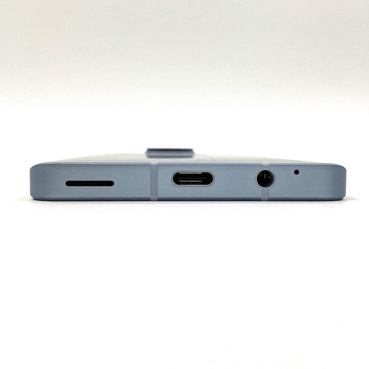 【全額返金保証】【最速発送】SHARP AQUOS sense7 128GB Blue docomo SH-53C 白ロム 美品 動作確認済