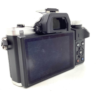 【全額返金保証】【最速発送】OLYMPUS デジタル一眼 OM-D E-M10 Mark II ボディ シルバー 美品 動作確認済