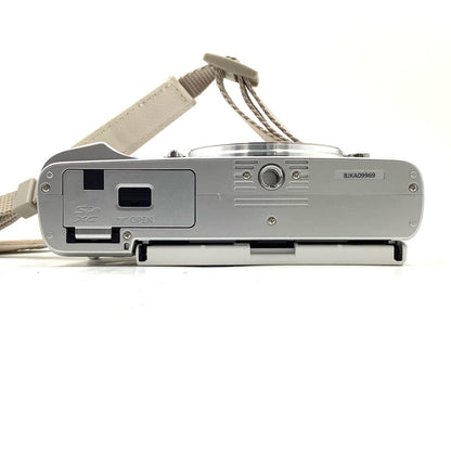 【全額返金保証】【最速発送】OLYMPUS デジタル一眼 PEN E-P7 EZダブルズームキット ホワイト 美品 動作確認済