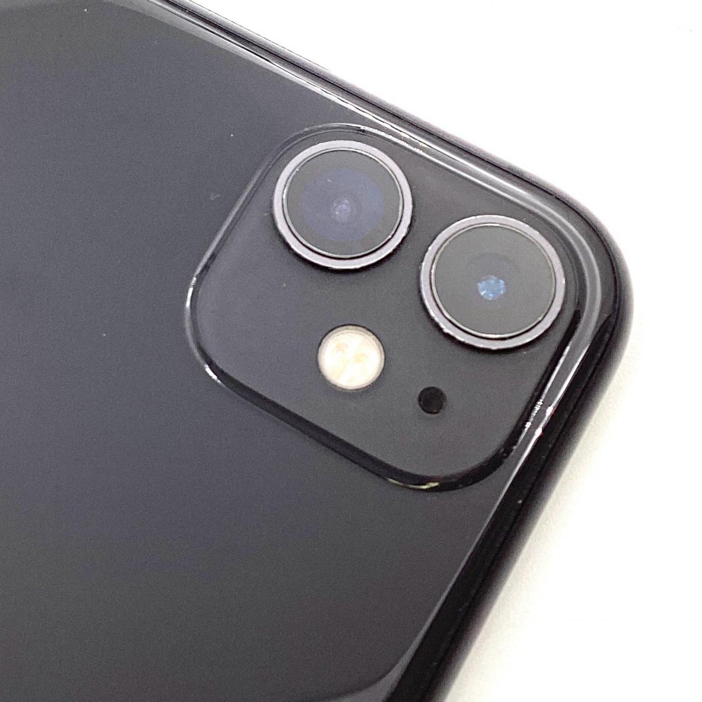 【全額返金保証】【最速発送】Apple iPhone iPhone 11 128GB ブラック docomo 白ロム 動作確認済 86%