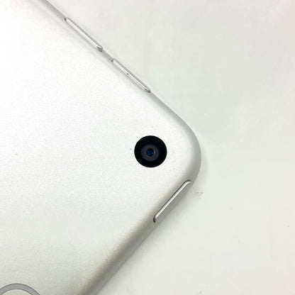 【全額返金保証】【最速発送】Apple iPad Air 10.5インチ 第3世代 64GB シルバー WiFi+Cellular docomo 白ロム 動作確認済