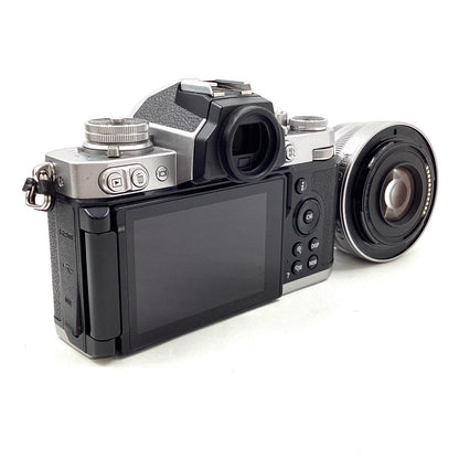 【最速発送】Nikon デジタル一眼 Z fc 16-50 VR レンズキット シルバー【難有】