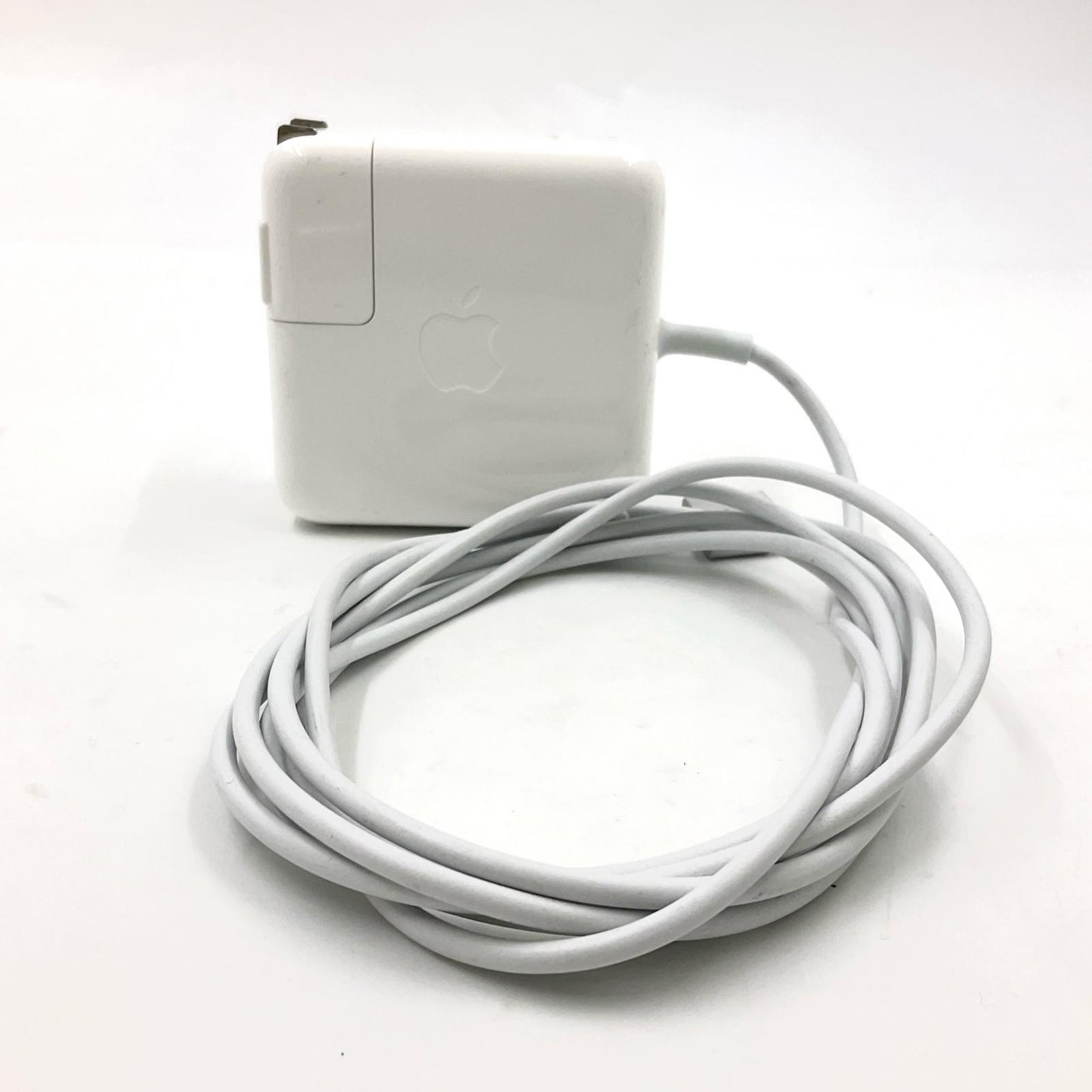 【全額返金保証】【最速発送】Apple MacBook Air 13インチ 2017 Intel Core i5 8GB SSD 256GB シルバー 80% 動作確認済