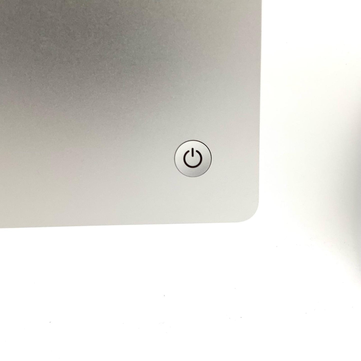 【全額返金保証】【最速発送】Apple iMac 24インチ Apple M1 8GB SSD 256GB シルバー 動作確認済