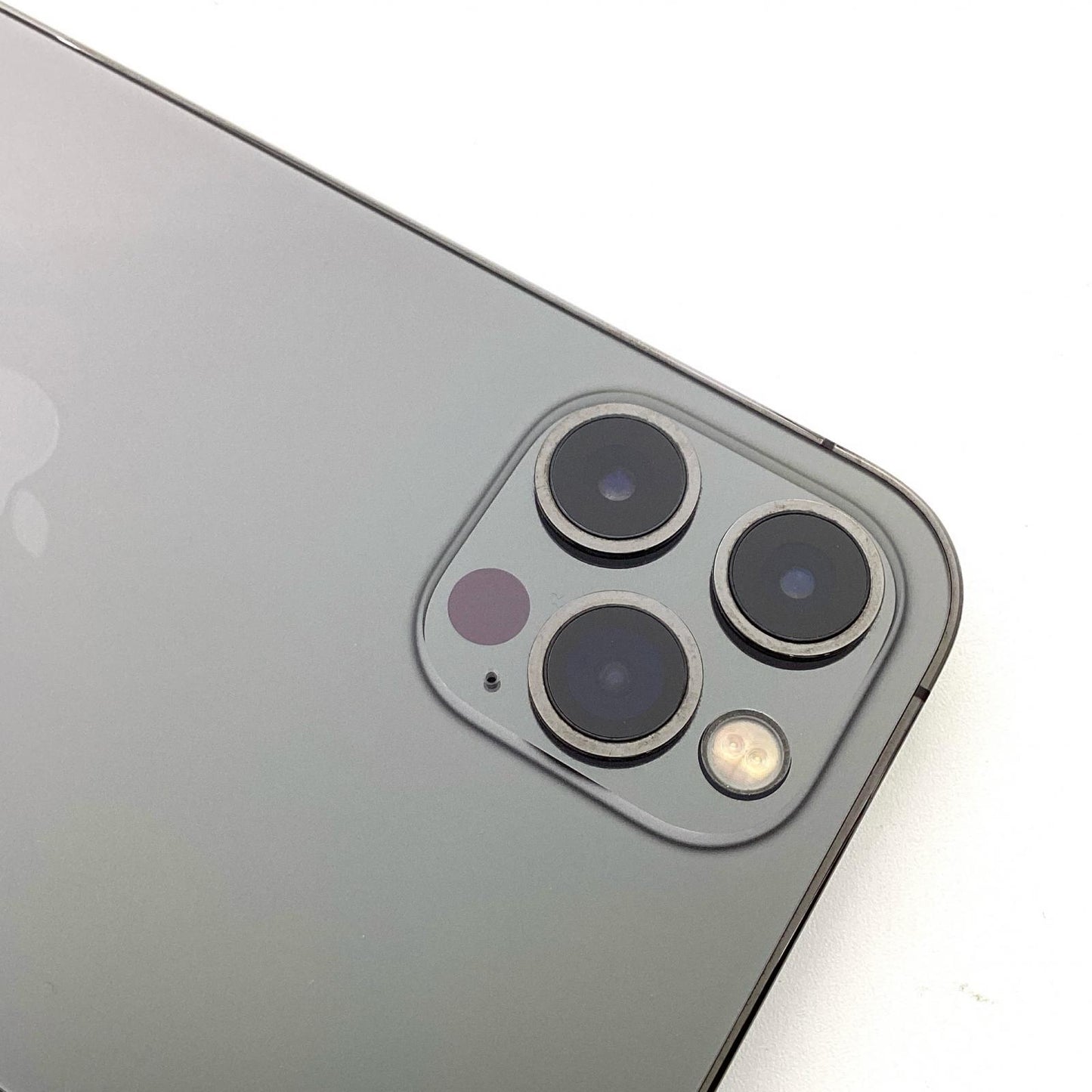 【全額返金保証】【最速発送】Apple iPhone iPhone 12 Pro 128GB グラファイト au 動作確認済 82%