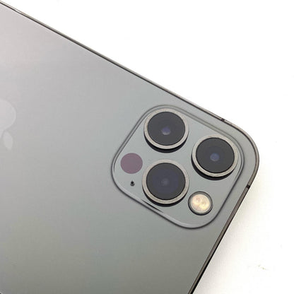 【全額返金保証】【最速発送】Apple iPhone iPhone 12 Pro 128GB グラファイト au 動作確認済 82%