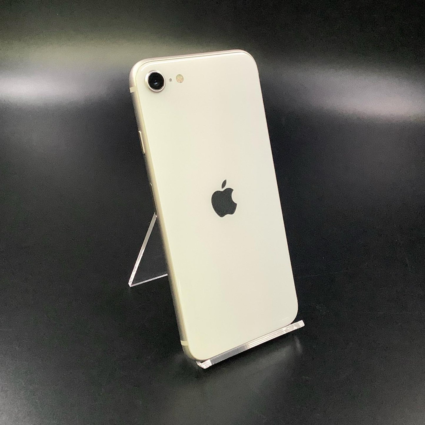 【全額返金保証】【最速発送】Apple iPhone iPhone SE（第3世代） 128GB スターライト docomo 白ロム 動作確認済 80%