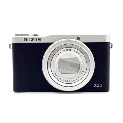 【全額返金保証】【最速発送】FUJIFILM コンパクトデジタルカメラ XQ2 シルバー 動作確認済