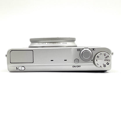 【全額返金保証】【最速発送】FUJIFILM コンパクトデジタルカメラ XQ2 シルバー 動作確認済