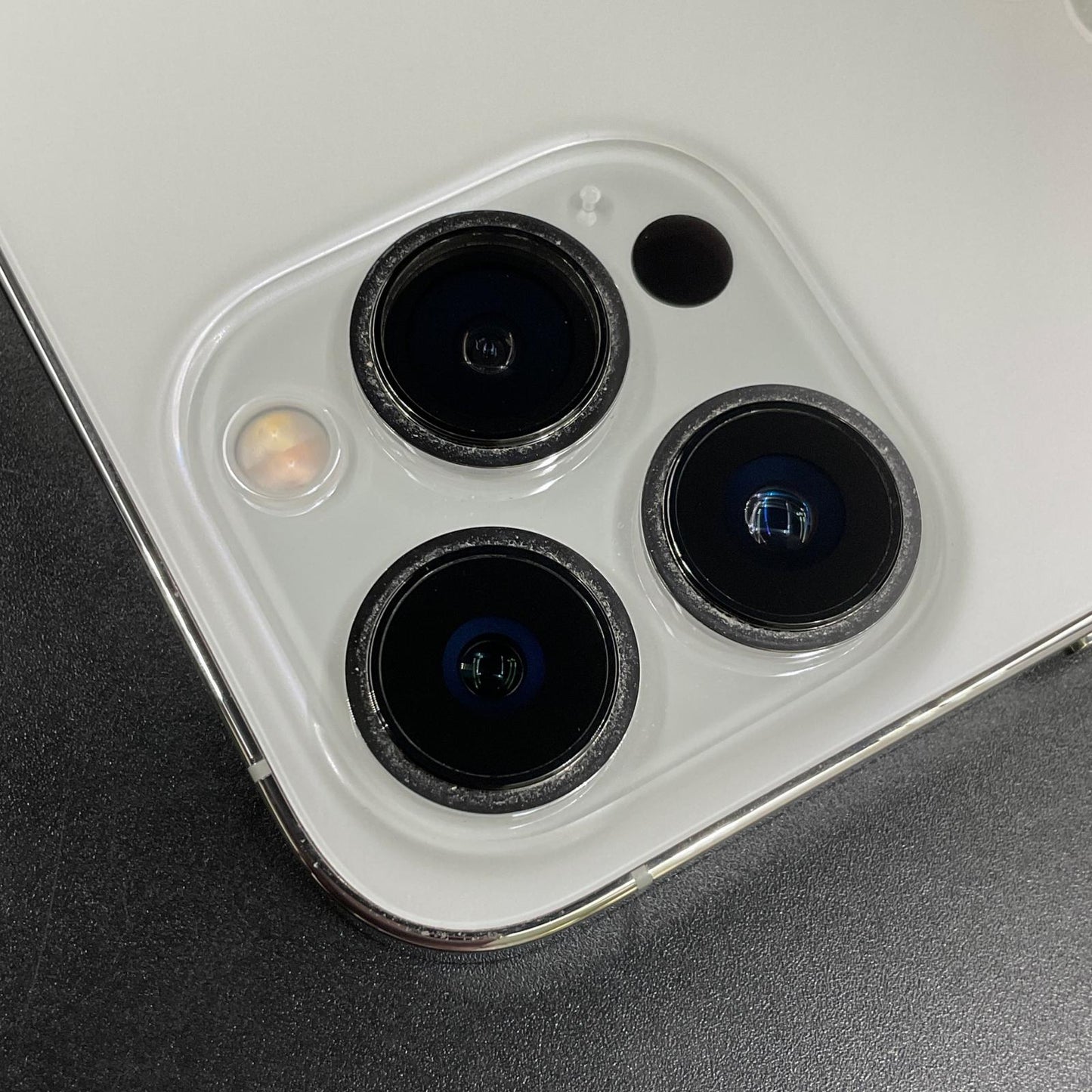 【全額返金保証】【最速発送】Apple iPhone iPhone 13 Pro 128GB シルバー 楽天モバイル 白ロム 動作確認済 79%