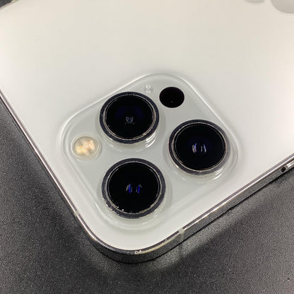 【全額返金保証】【最速発送】Apple iPhone iPhone 12 Pro Max 256GB シルバー docomo 白ロム 動作確認済 84%