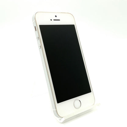 【全額返金保証】【最速発送】Apple iPhone iPhone SE 16GB シルバー au 白ロム 動作確認済 83%