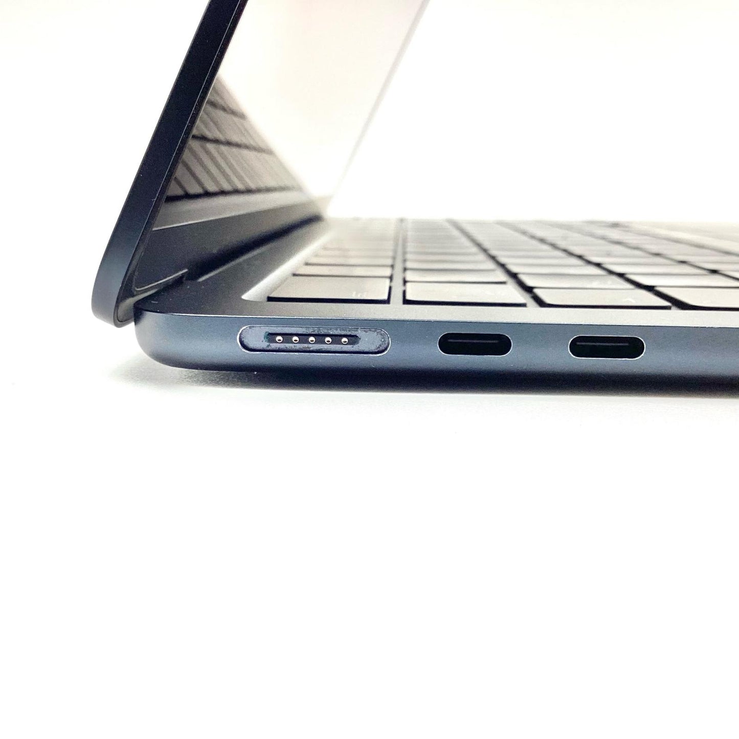【全額返金保証】【最速発送】Apple MacBook Air 13インチ 2022 Apple M2 16GB SSD 1TB ミッドナイト 88% 動作確認済