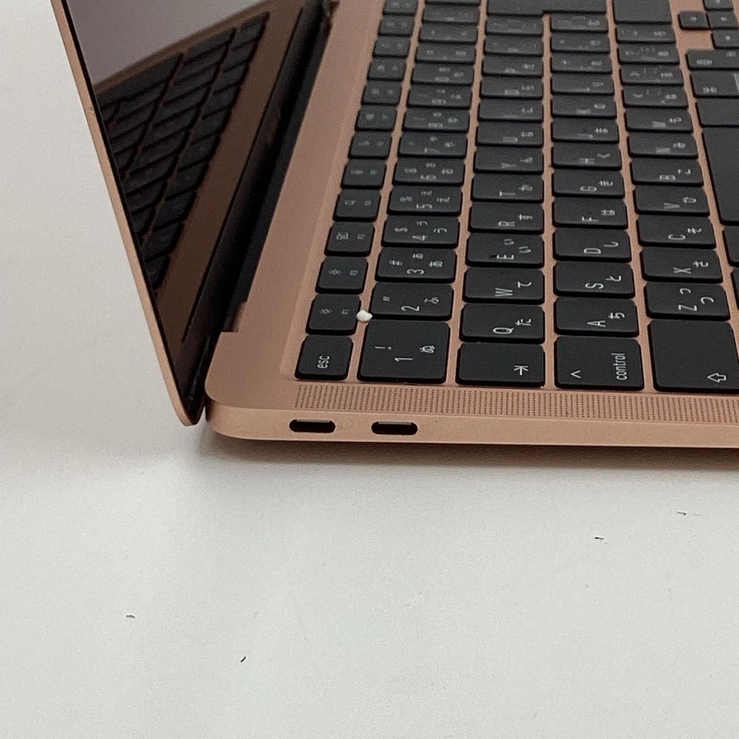 【全額返金保証】【最速発送】Apple MacBook Air 13.3インチ 2020 Apple M1 8GB SSD 256GB ゴールド 85% 動作確認済