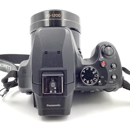 【全額返金保証】【最速発送】Panasonic コンパクトデジタルカメラ DC-FZ85D ブラック 超美品 動作確認済