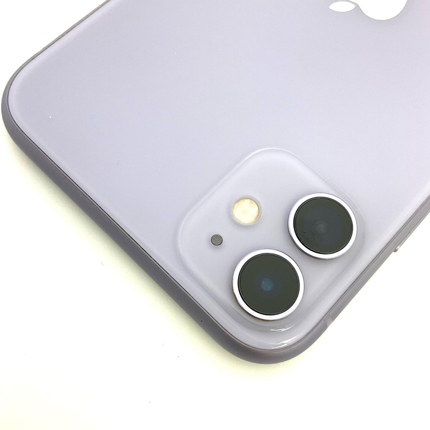 【全額返金保証】【最速発送】Apple iPhone iPhone 11 64GB パープル docomo 白ロム 動作確認済 76%