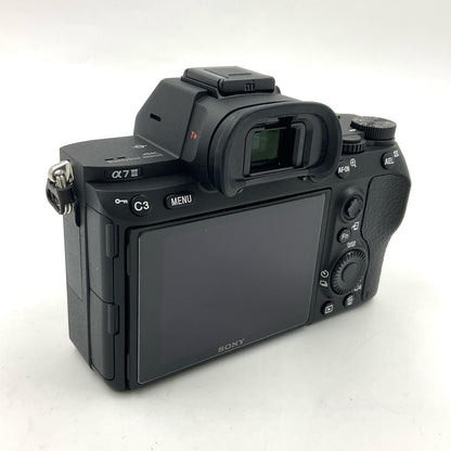 【全額返金保証】【最速発送】Sony デジタル一眼 α7 III ILCE-7M3 ボディ ブラック 美品 動作確認済
