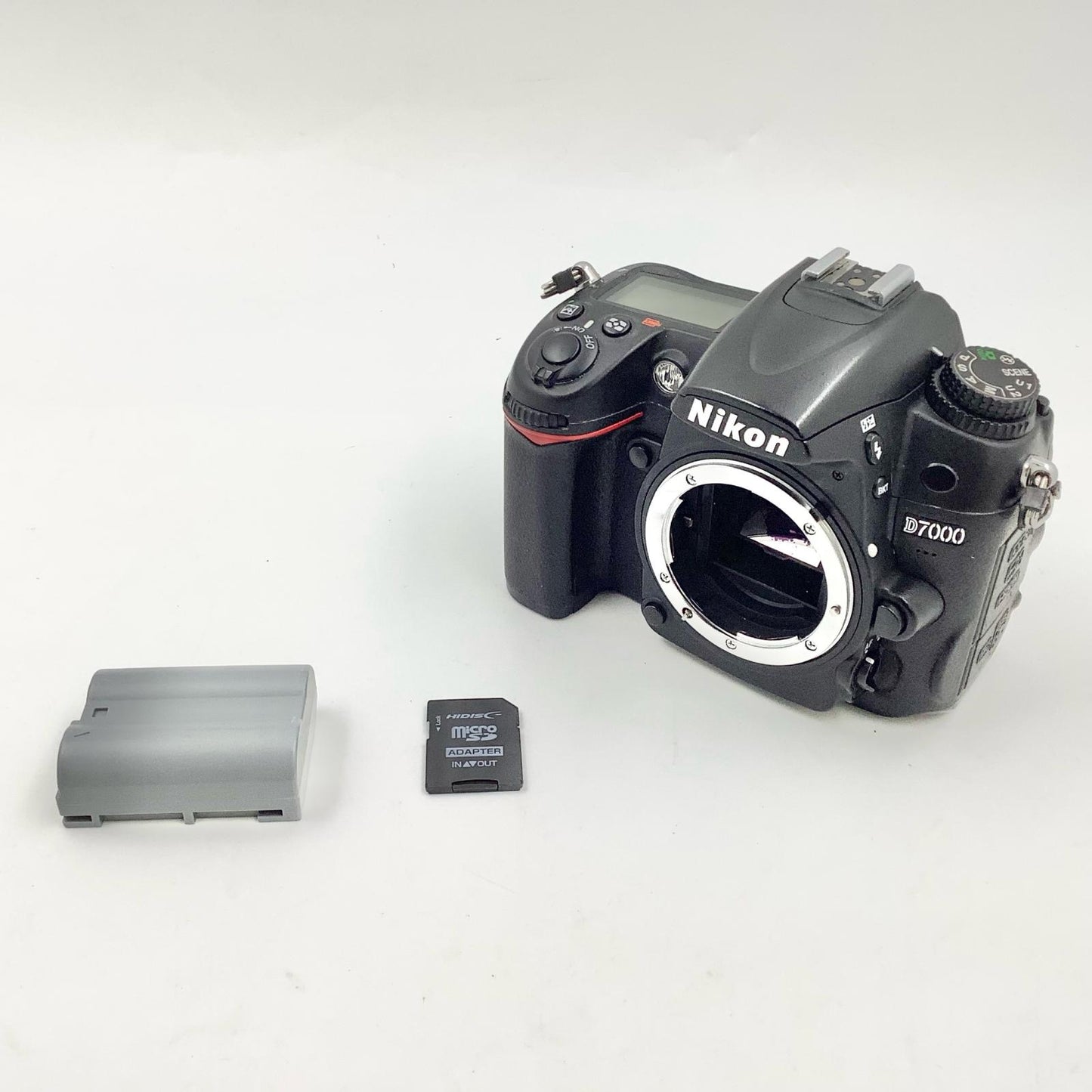 【最速発送】Nikon デジタル一眼 D7000 ボディ ブラック【難有】