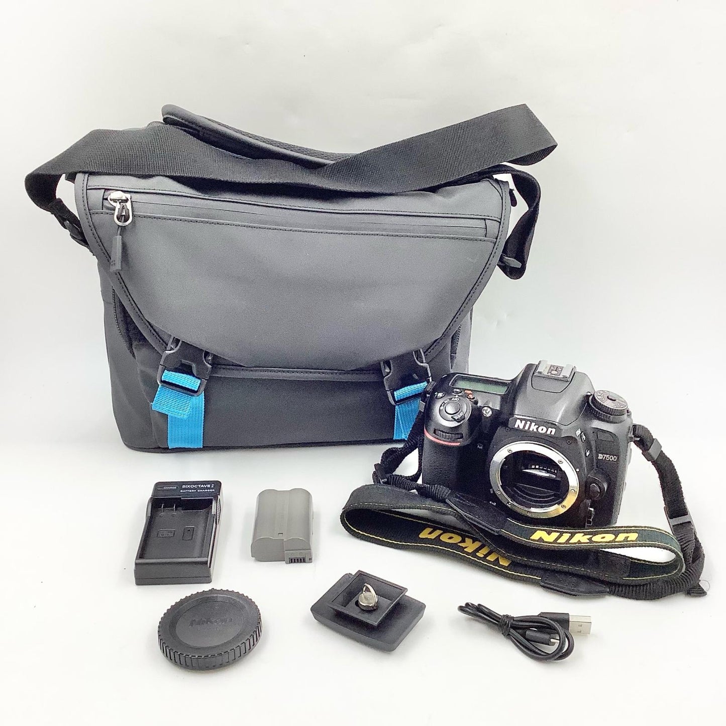 【最速発送】Nikon デジタル一眼 D7500 ボディ ブラック【難有】