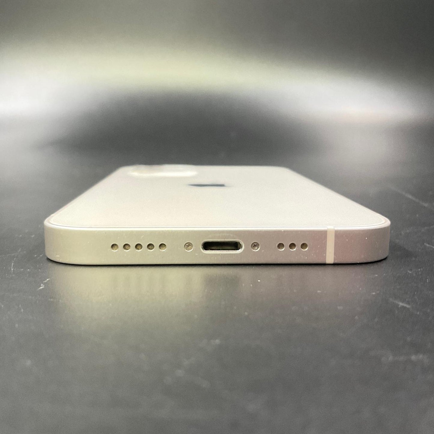 【全額返金保証】【最速発送】Apple iPhone iPhone 12 64GB ホワイト docomo 白ロム 動作確認済 80%